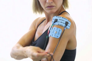 11-elektrostymulatory-ramię-ręka-ból-bracing