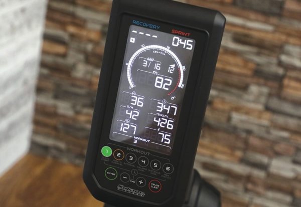 panel konsoli w octaneRO - wioslarzu magnetyczno - powietrznym od Octane Fitness - sklep Elektrostymulatory net